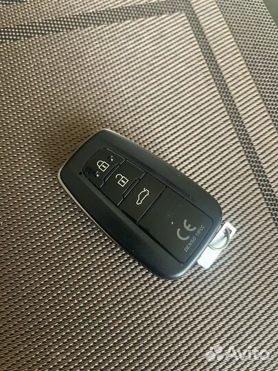Ключ от камри 70