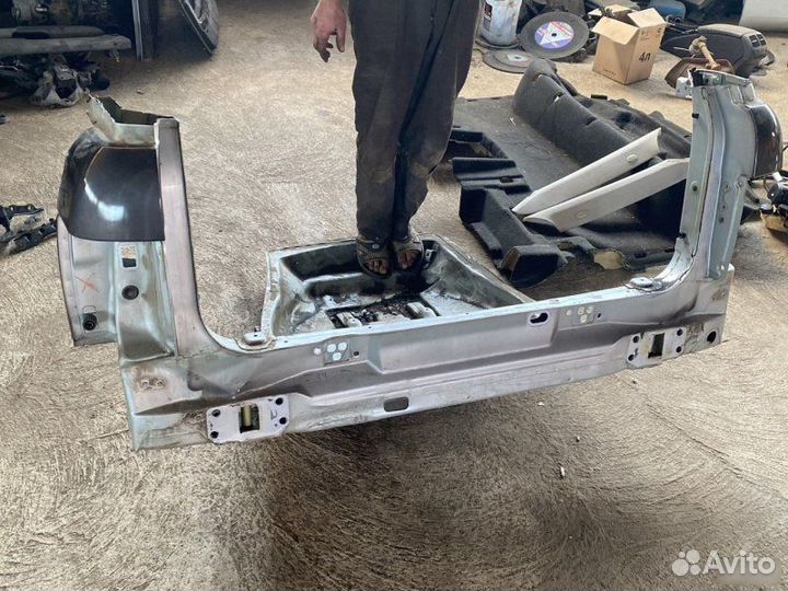 Панель кузова задний Land Rover Range Rover L322