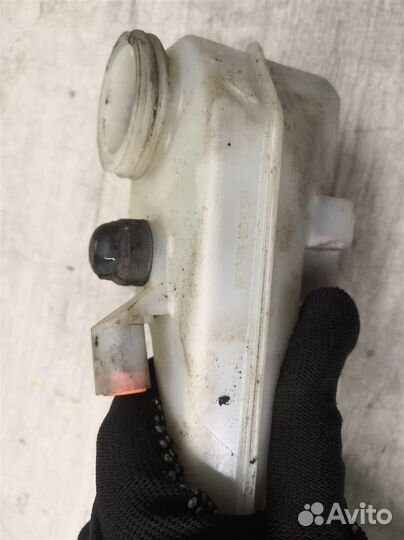 Бачок главного тормозного цилиндра Фольксваген П