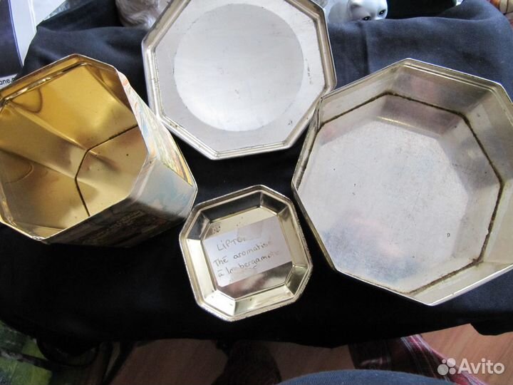 Винтажные жестяные коробки из-под конфет /чая