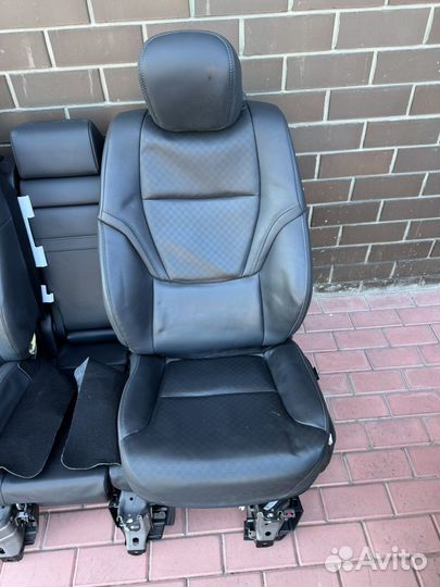 Салон Land cruiser 300