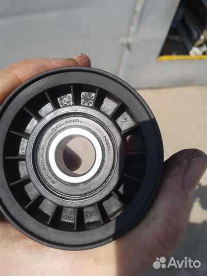 Натяжной ролик Форд Фокус 2, Мондео 4 Мазда 3, 6