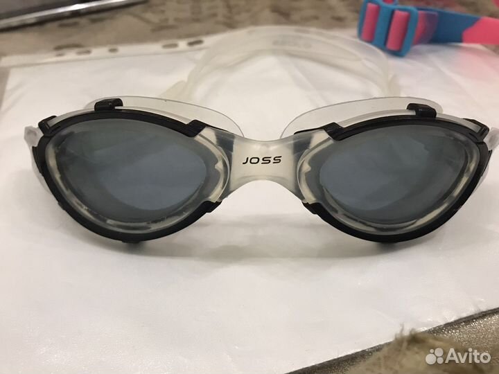 Очки для плавания