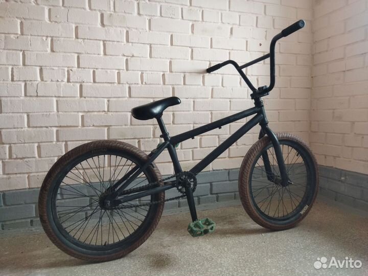 Трюковой велосипед BMX