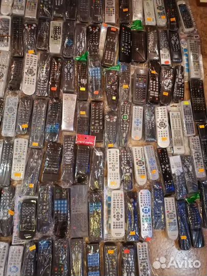 Пульт для телевизора, dvd, м. центра