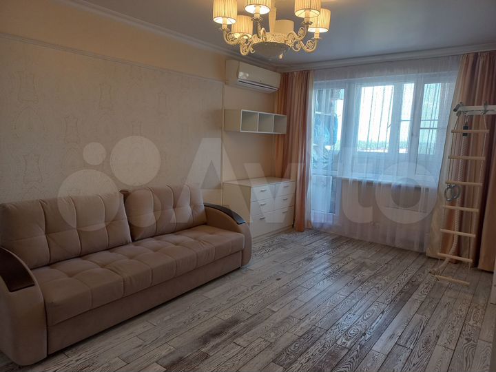 3-к. квартира, 76 м², 14/17 эт.