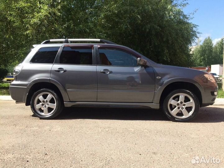Mitsubishi Outlander 2.4 AT, 2006, 290 000 км