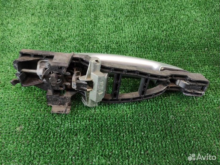 Ручка наружная двери передней левой Ford Focus 2