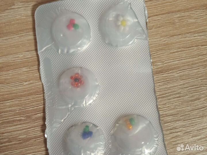 Цветочки и ягодки из бисера