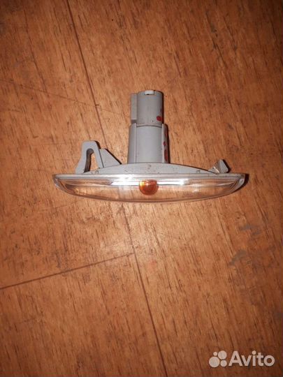 Повторитель поворота правый Kia rio 4