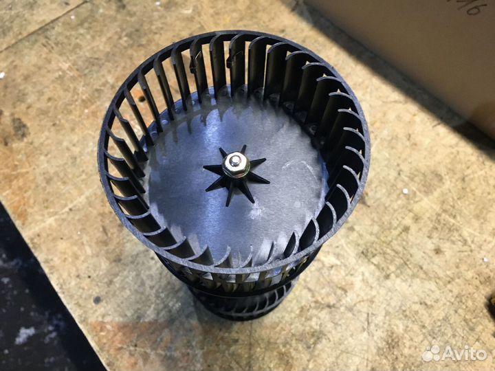 Мотор отопителя 4475716