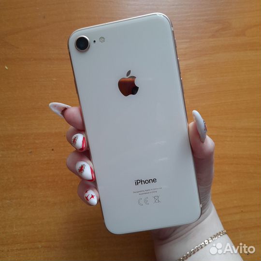 iPhone 8, 128 ГБ