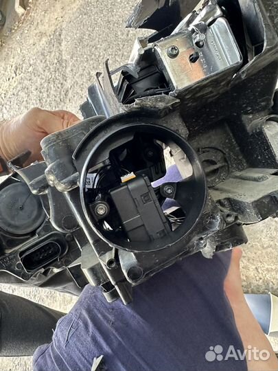 Фара правая skoda rapid