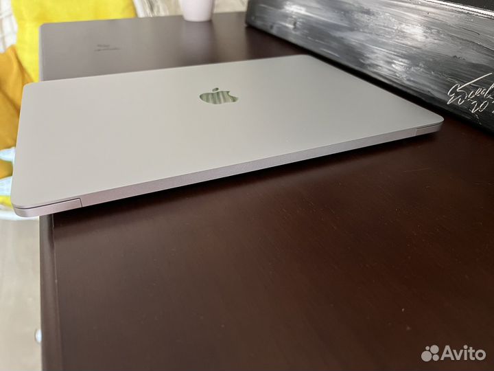 Apple MacBook Pro 13 2019