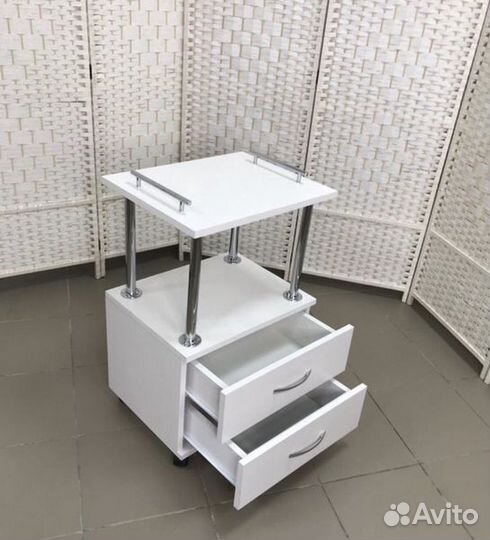 Тележка (этажерка ) для салона доставка по городу