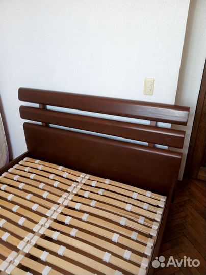 Кровать двухспальная Торис, массив дерева.140*200