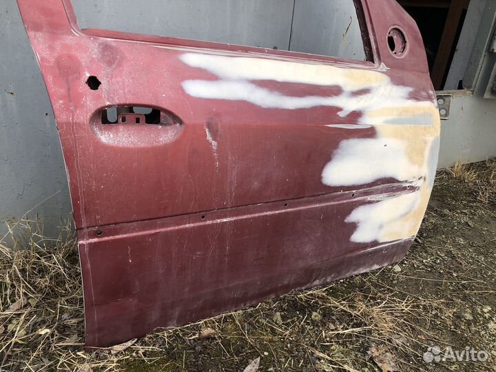 Дверь передняя правая renault logan 1