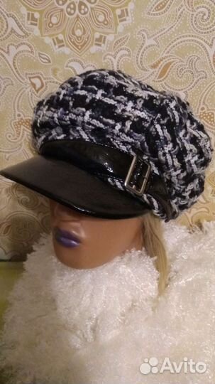 Кепки женскии новые