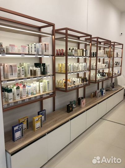 Мебель для магазинов косметики, Стеллажи торговые