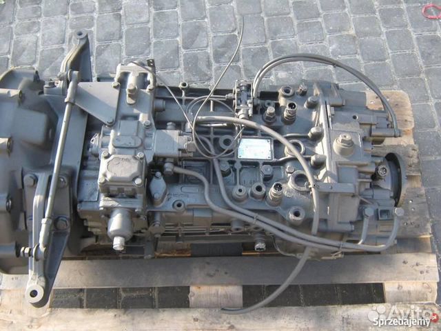 Даф не включается передача. Шланг пгу даф 105. Daf 95 коробка zf. Коробка зф на даф 95 ати. Датчик скорости ман тга коробка zf16 2001.