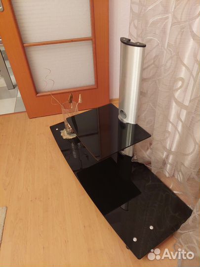 Подставка под телевизор