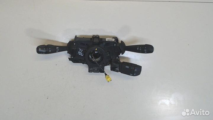 Переключатель поворотов и дворников Dacia Sandero