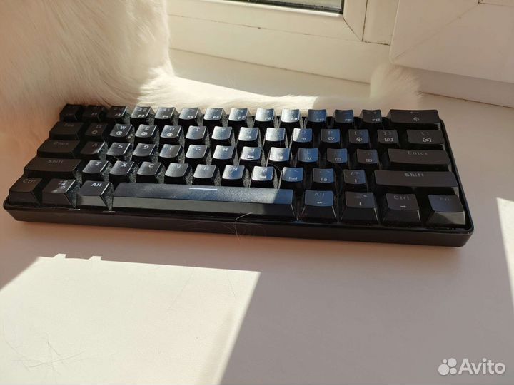 Механическая игровая клавиатура с RGB GK61