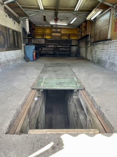 Гараж, > 30 м²