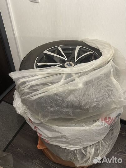 Колеса в сборе r16 зимние 5 114.3