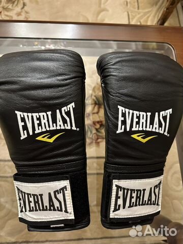 Боксерские перчатки everlast 10 oz