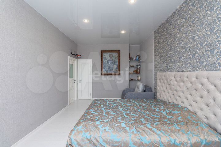 3-к. квартира, 118 м², 5/17 эт.