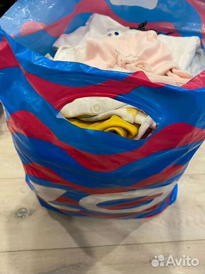 Большой пакет детских вещей