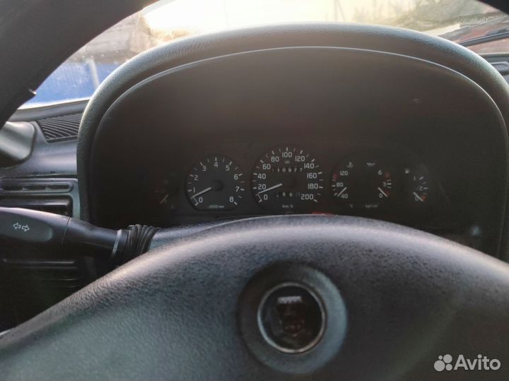 ГАЗ 31105 Волга 2.3 МТ, 2004, битый, 111 000 км