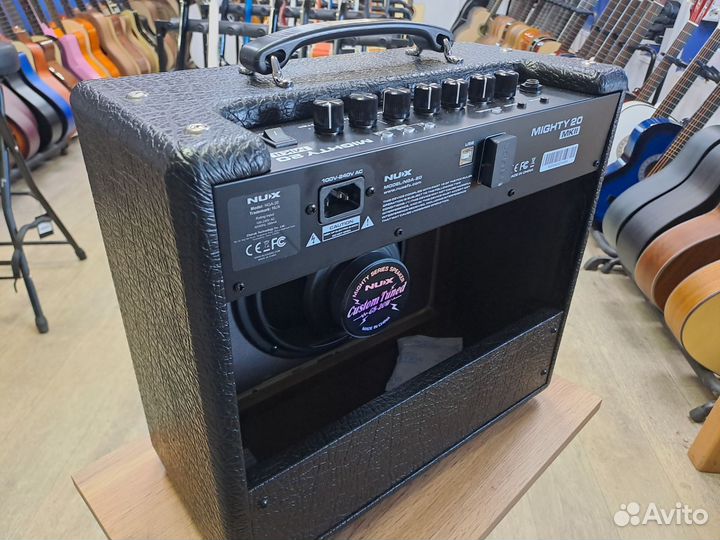 Комбоусилитель Nux Mighty-20-mkll