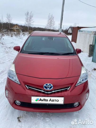 Toyota Prius Alpha 1.8 AT, 2012, 171 000 км