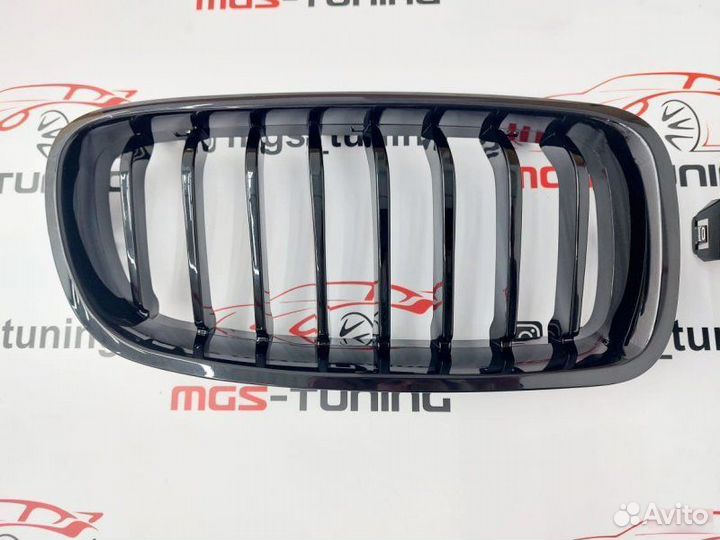 Ноздри с триколором BMW 3 Series F30 М-Perfomance