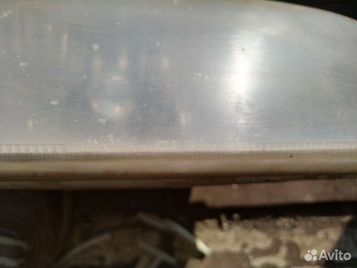 Фара передняя правая от корона премио ат211