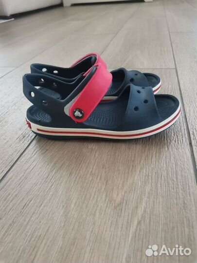 Сандалии crocs C13