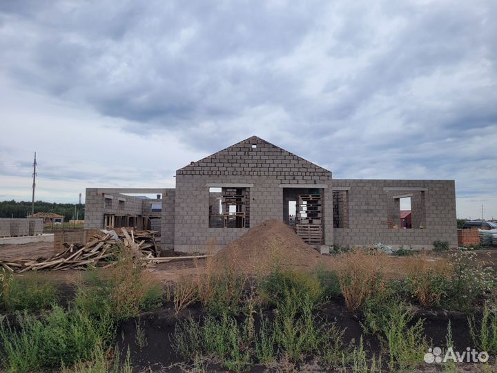 Каменщик,строитель