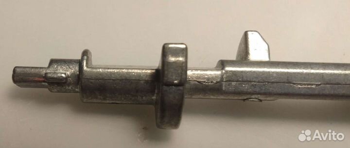 Вал для замка зажигания Toyota / Lexus, 7853