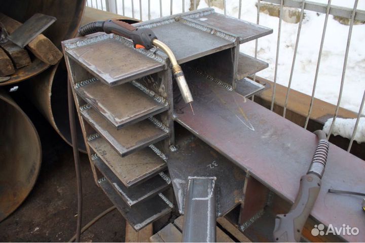 Изготовление и монтаж металлоконструкций