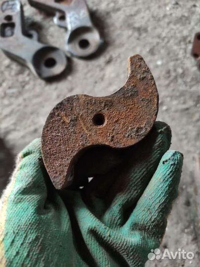 Тормозной вал первичный DAF ATI 95