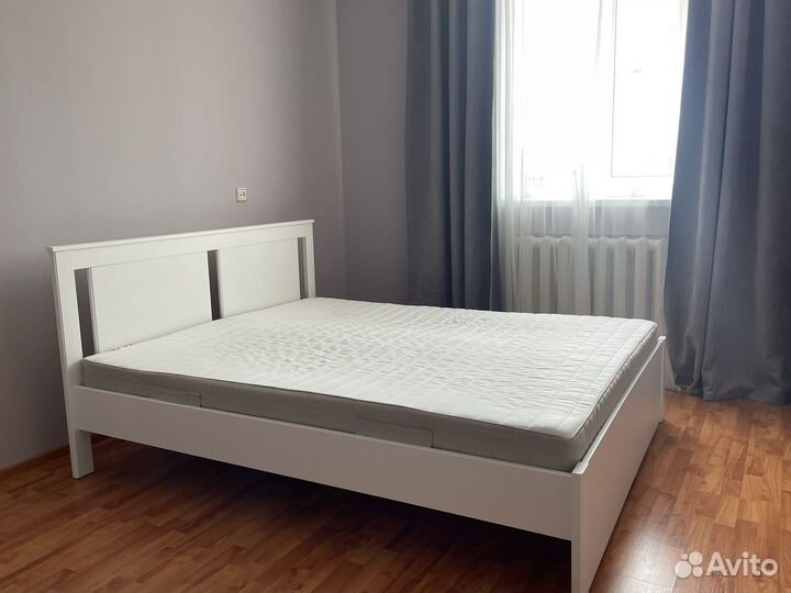 Кровать двуспальная IKEA