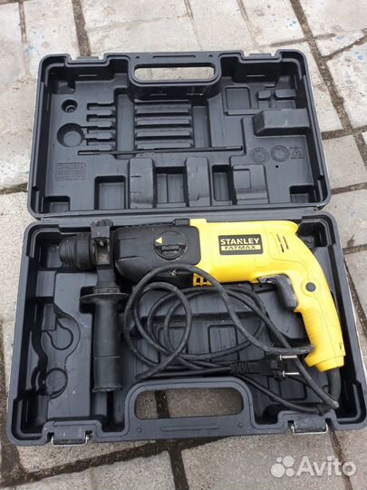 Продаётся перфоратор stanley fatmax