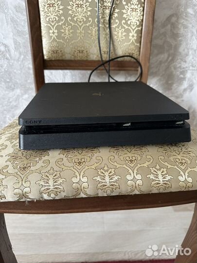 Sony PS4 slim 500gb black с гейпадами