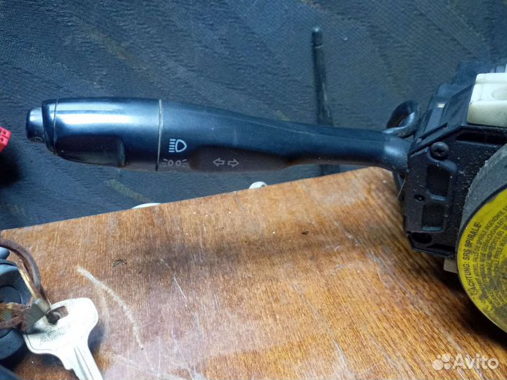 Подрулевые переключатели шлейф Mitsubishi Carisma