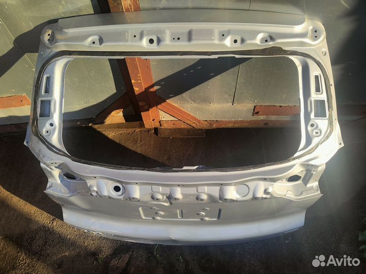 Крышка багажника Geely Atlas Pro (2021-н.в)