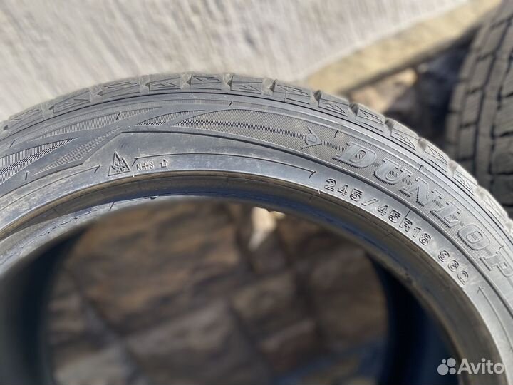 Dunlop Winter Maxx WM01 245/45 R18 96Q