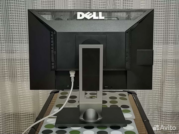 Монитор Dell 2209waf. 22 дюйма