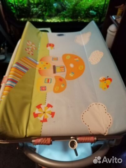 Пеленальный столик с ванночкой